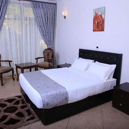 Yaya Africa Athletics Village Sululta Bagian luar foto