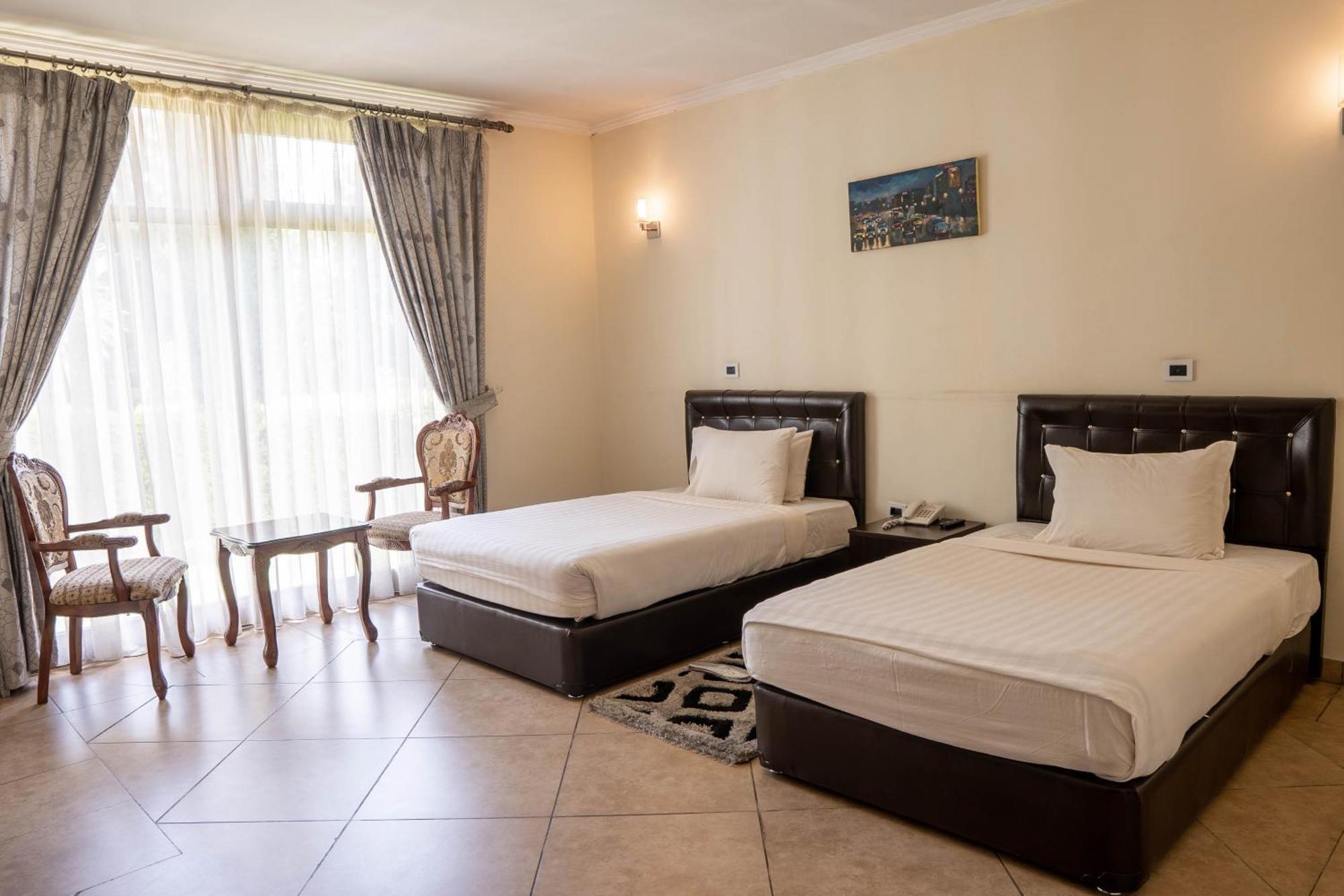 Yaya Africa Athletics Village Sululta Bagian luar foto