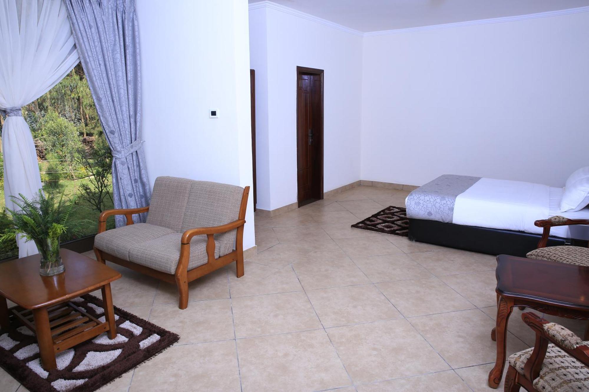Yaya Africa Athletics Village Sululta Bagian luar foto