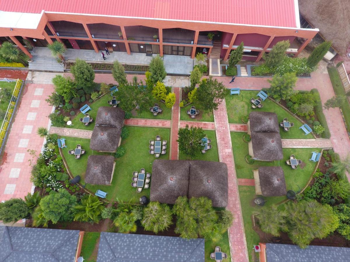 Yaya Africa Athletics Village Sululta Bagian luar foto