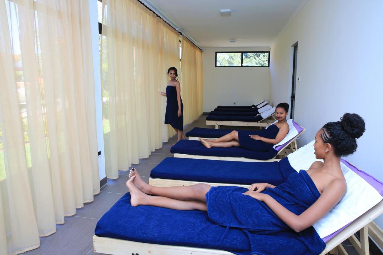 Yaya Africa Athletics Village Sululta Bagian luar foto